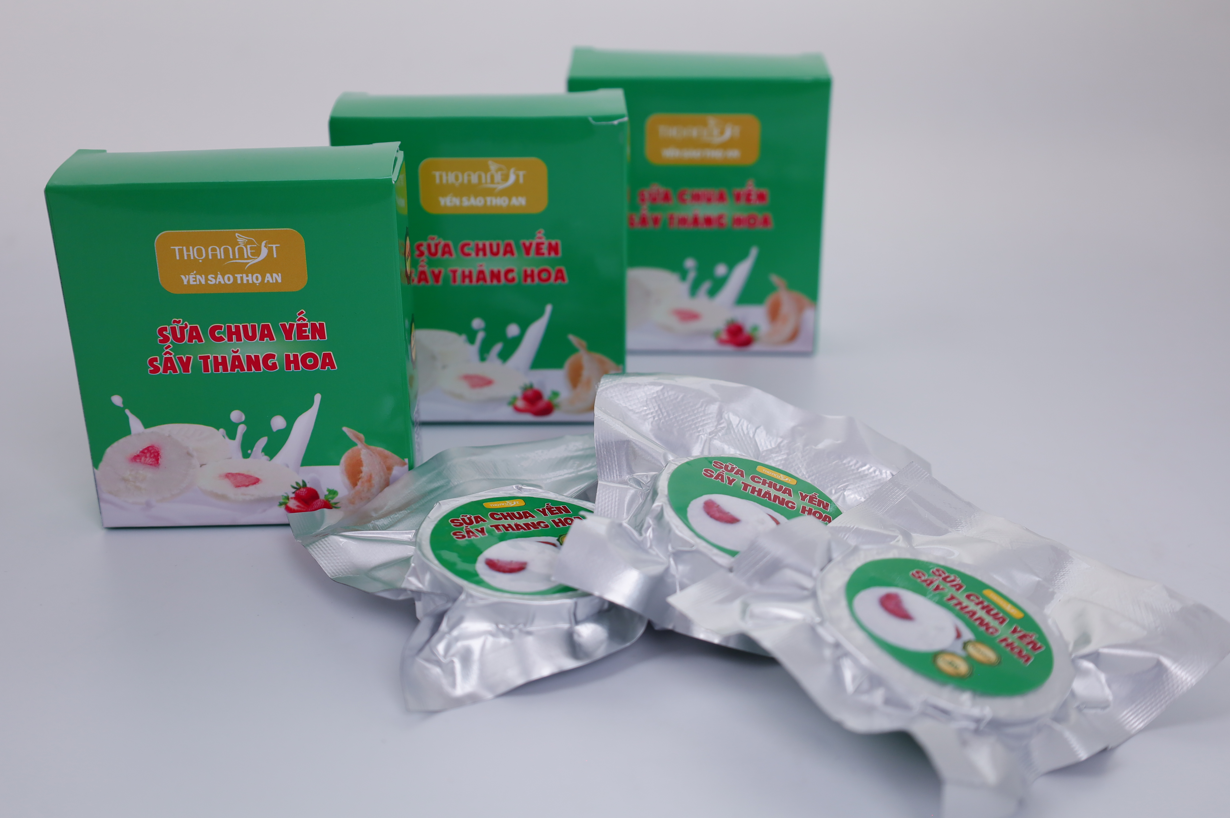 Gợi ý các loại trái cây mix cùng sữa chua yến sấy thăng hoa